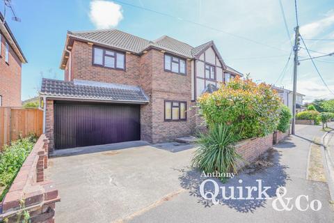 5 bedroom detached house for sale, Handel Road, Canvey Island, SS8