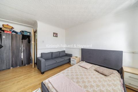 38 Canning Crescent, London, N22 5SR