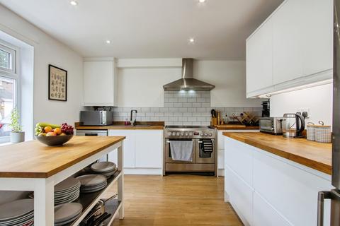 3 bedroom link detached house for sale, Pendil Close, West Yorkshire LS15