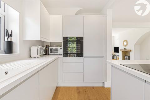 54 Brinklow Crescent, London, SE18 3BP
