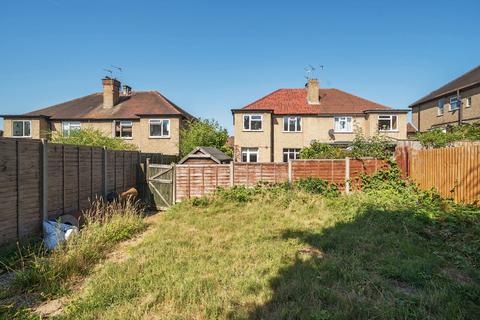 60a Alandale Drive, Pinner, HA5 3UY