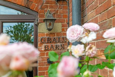5 bedroom equestrian property for sale, Mousley End House Farm, Mousley End, Hatton, Warwick, CV35 7JG