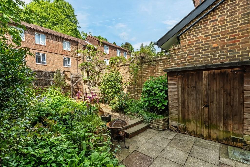 12-Harrow-Road-East-14.jpg