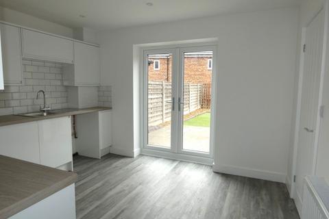 3 bedroom semi-detached house to rent, Whitehall Road, Drighlington