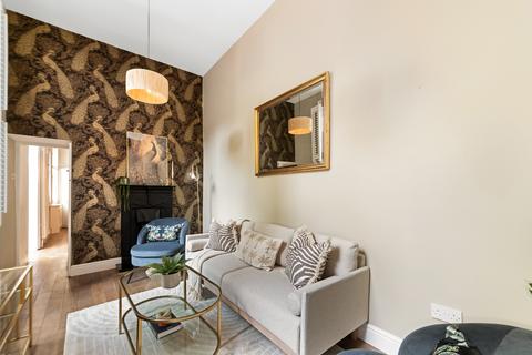 15 Fletching Road, London, SE7 8UH