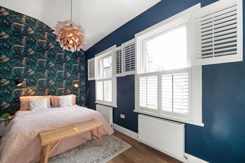 15 Fletching Road, London, SE7 8UH