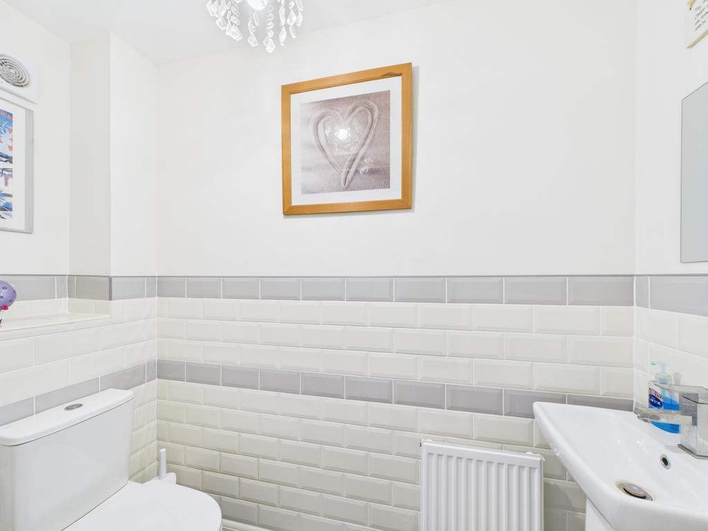 Cam02023 g0 pr0153 still026