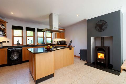 4 bedroom detached house for sale, 1 Woodilee, Broughton, Biggar, ML12 6GB