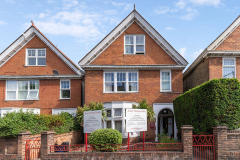 2 bedroom property for sale, Upper Richmond Road West, East Sheen, London, Richmond, SW14 7JR
