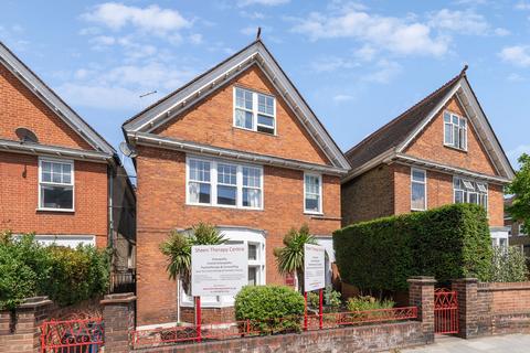 2 bedroom property for sale, Upper Richmond Road West, East Sheen, London, Richmond, SW14 7JR