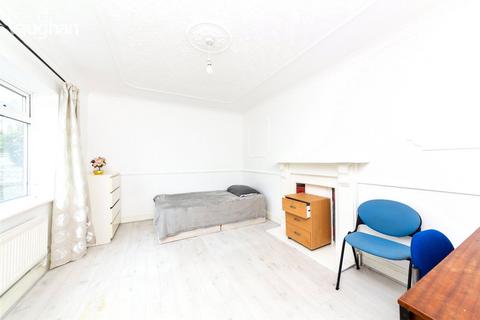 5 bedroom semi-detached house to rent, Norwich Drive, Brighton BN2