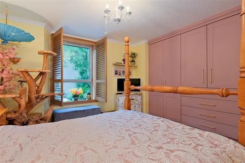 3 Auchingramont Court, 64 Union Street, Hamilton, ML3 6NB