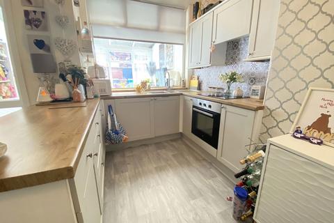 140 Boundary Park Road, Oldham, OL1 2NZ