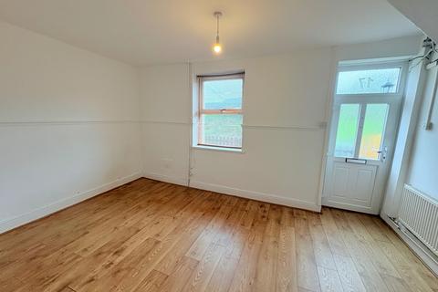3 bedroom terraced house for sale, Pontycymer, Bridgend CF32