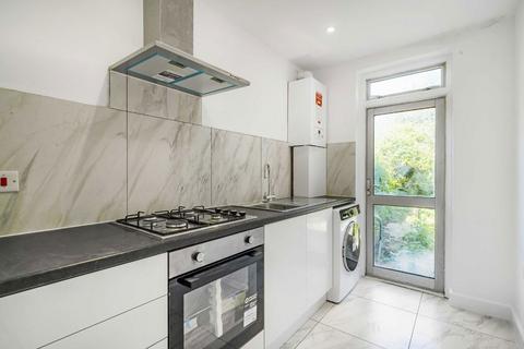 3 bedroom terraced house for sale, Windermere Road, London