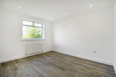 3 bedroom terraced house for sale, Windermere Road, London