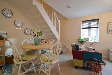 2 bedroom house to rent, Waters Edge, Kings Sconce Avenue, Newark