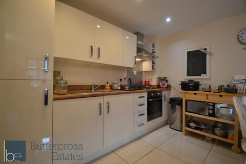 2 bedroom house to rent, Waters Edge, Kings Sconce Avenue, Newark