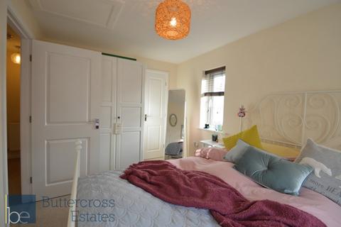 2 bedroom house to rent, Waters Edge, Kings Sconce Avenue, Newark