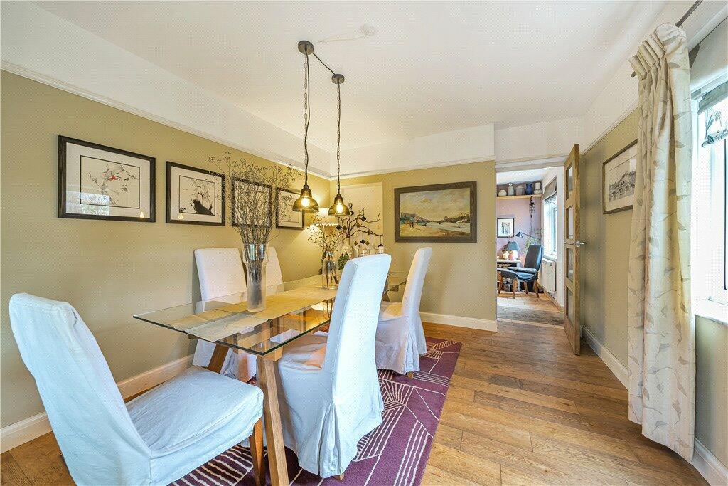 Davidson Frost-Wellings, DFW, Clamp Hill, Living a