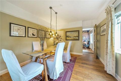 undefined, Clamp Hill, Stanmore HA7
