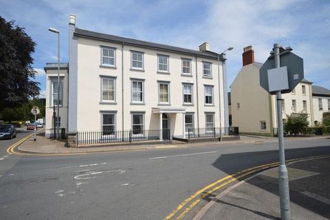 2 bedroom flat to rent, Lower Monk Street, Abergavenny