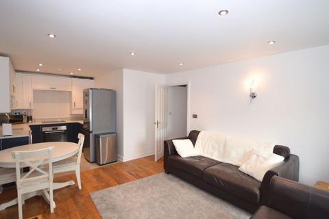 2 bedroom flat to rent, Lower Monk Street, Abergavenny