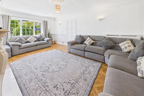 5 bedroom semi-detached house for sale, Heol Y Bryn, Rhiwbina, Cardiff. CF14