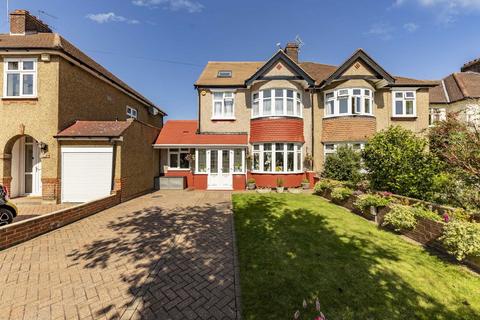 Oaklands Avenue, Isleworth TW7