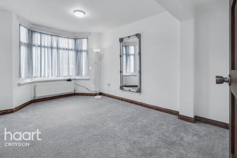 4 bedroom terraced house to rent, Bensham Lane, THORNTON HEATH