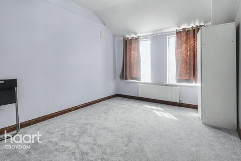 4 bedroom terraced house to rent, Bensham Lane, THORNTON HEATH