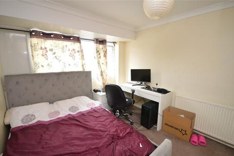39 Wesley Croft, Leeds, LS11 8RW