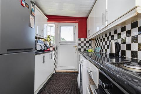 3 bedroom detached house for sale, Norwood Road, Huddersfield HD2