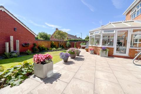 5 bedroom detached house for sale, Byford Way, Marston Green, Birminingham B37