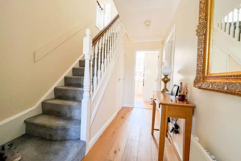 5 bedroom detached house for sale, Byford Way, Marston Green, Birminingham B37