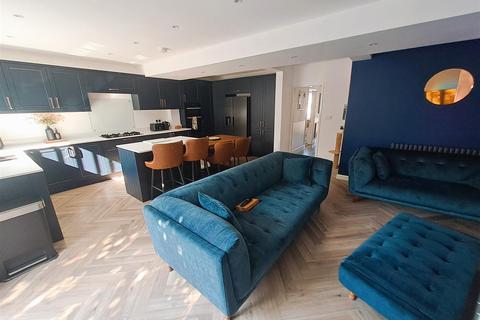 31 Beverley Grove, Birmingham, B26 3HT