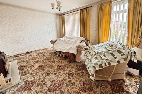 2 bedroom semi-detached house for sale, Larch Hill, Bradford BD6