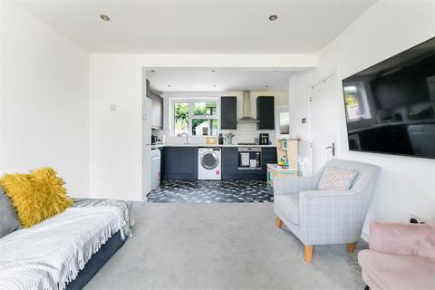 3 bedroom house for sale, Bletchingley Close, Merstham RH1
