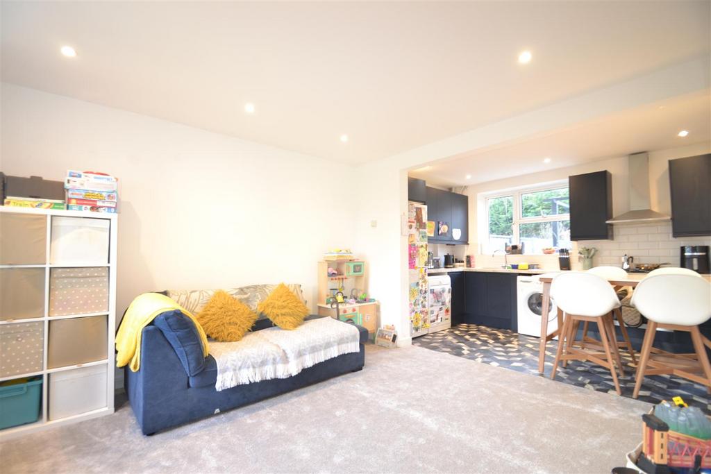 Bletchingley Close.JPG