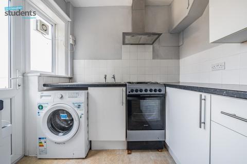 3 bedroom terraced house to rent, Medmerry Hill, East Sussex BN2