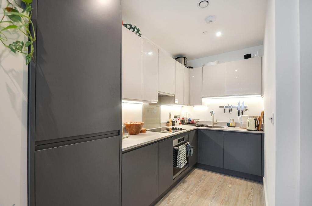 Kitchen Area Pic  (3).jpg