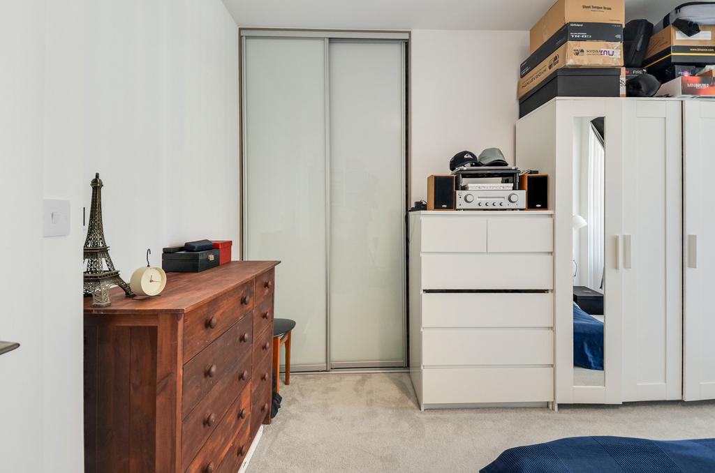Bedroom Pic  (1).jpg