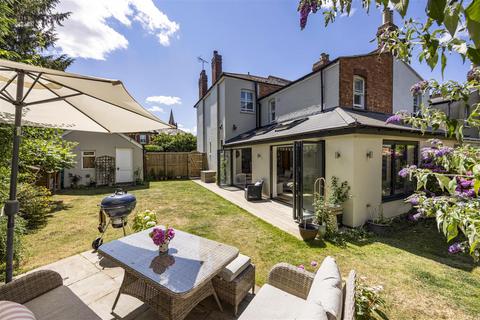 46 Bath Parade, Cheltenham, GL53 7HU