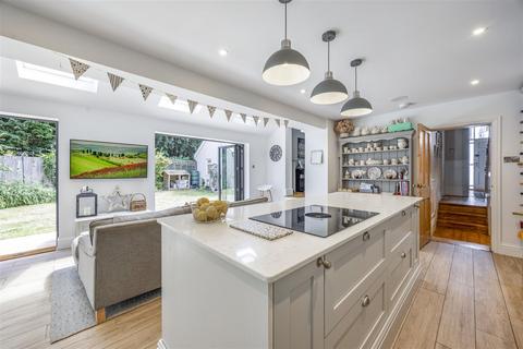 46 Bath Parade, Cheltenham, GL53 7HU