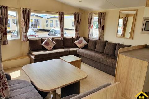 2 bedroom park home to rent, Park Road, Birchington, Kent, CT7