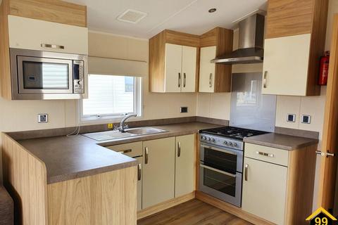 2 bedroom park home to rent, Park Road, Birchington, Kent, CT7