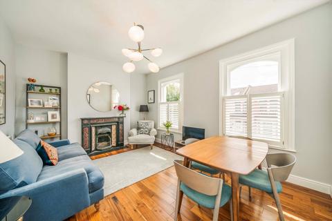 2 bedroom maisonette for sale, Trevelyan Road, London SW17