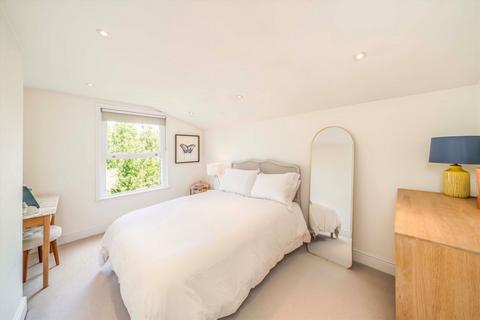 2 bedroom maisonette for sale, Trevelyan Road, London SW17