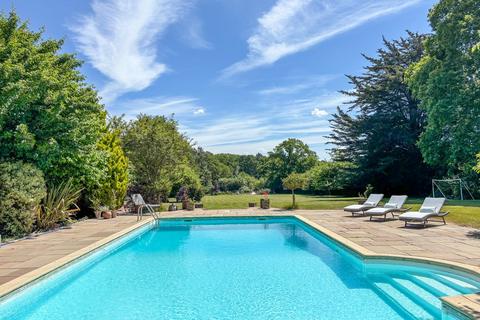 Forest View Canada Road, West Wellow, Romsey, SO51 6DD