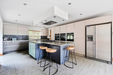 Forest View Canada Road, West Wellow, Romsey, SO51 6DD